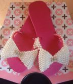 chinelo de laço rosa